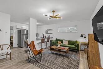 1300 Newning Ave in Austin, TX - Building Photo - Building Photo