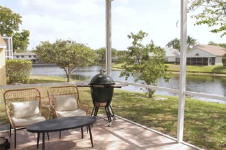 2223 Soundings Ct in Greenacres, FL - Foto de edificio - Building Photo