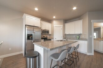 708 S 1840 W in Orem, UT - Building Photo - Building Photo