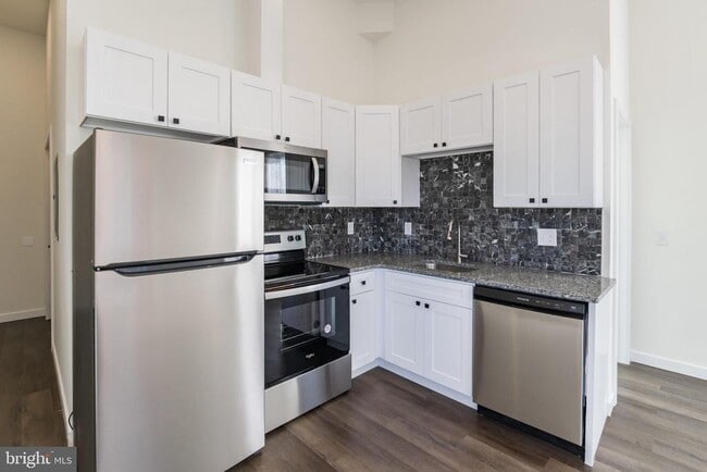 5303 Chester Ave in Philadelphia, PA - Building Photo - Building Photo