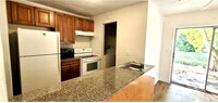 3740 Riverside Dr in Coral Springs, FL - Foto de edificio - Building Photo