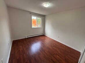 225 Old Carriage Dr in Kitchener, ON - Building Photo - Building Photo