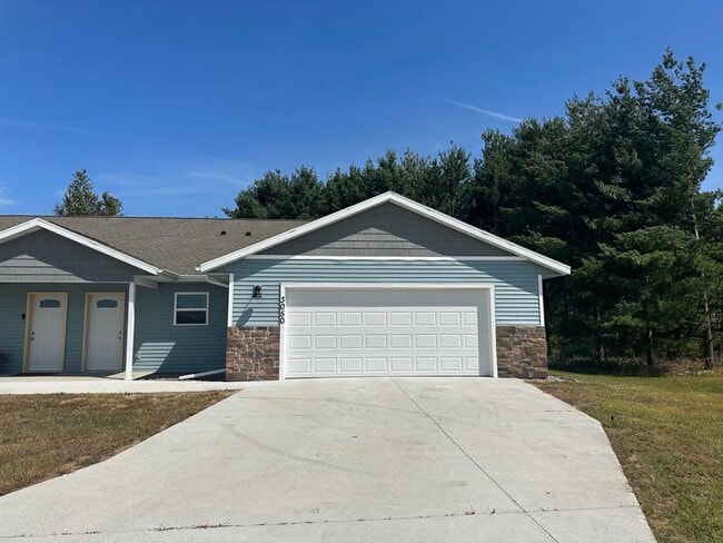 property at 3040 Barrington Pl
