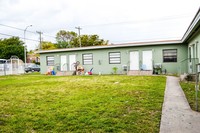 Central Palms Apartments II in Hialeah, FL - Building Photo - Building Photo