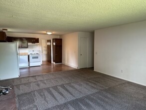 144 Stillwater Ln in Billings, MT - Building Photo - Building Photo