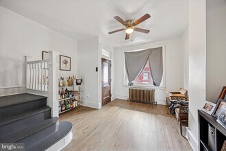 1913 Hart Ln in Philadelphia, PA - Building Photo - Building Photo