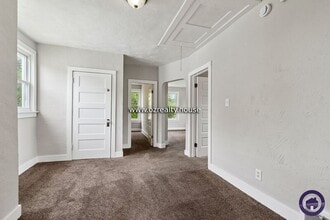 1310 Almon Ave in Toledo, OH - Building Photo - Building Photo