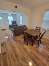 260 W Queen St in Hampton, VA - Building Photo - Building Photo