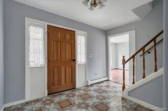 4 Ayr Rd in Chester, NY - Building Photo - Building Photo