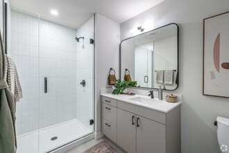 123 N May St in Chicago, IL - Building Photo - Building Photo