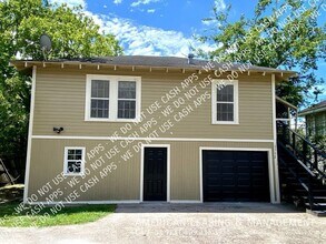 2245 Long St in Beaumont, TX - Building Photo - Building Photo