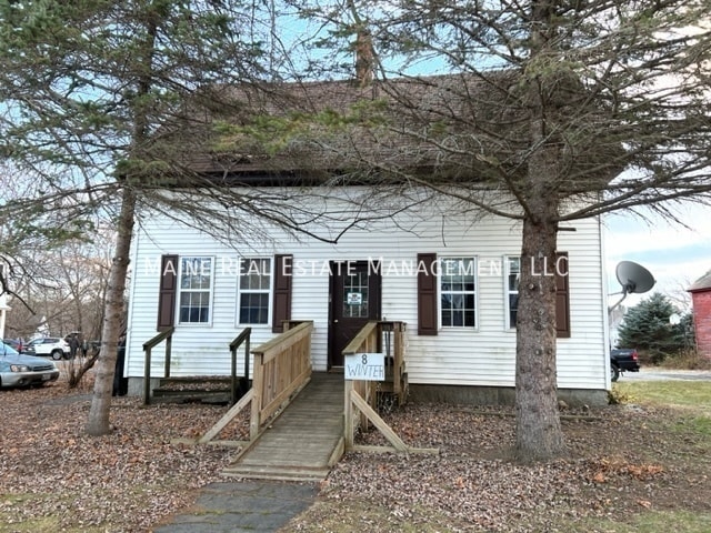 property at 8 Winter St