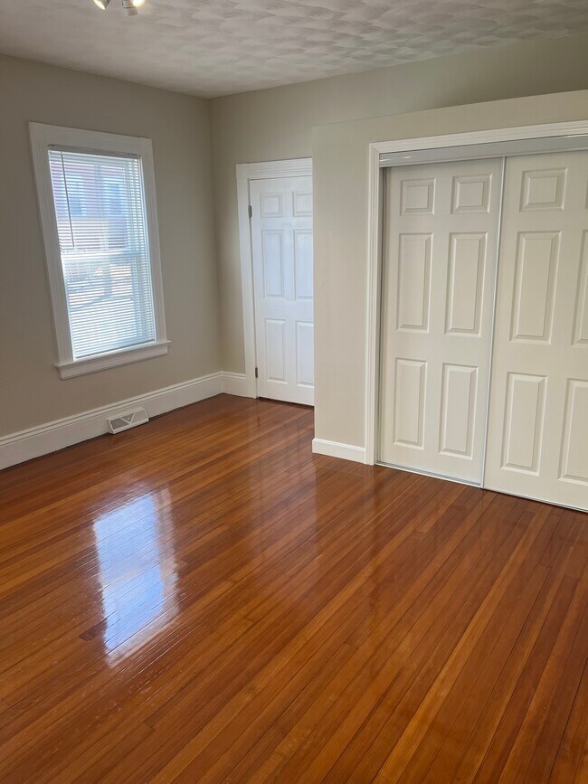9 Sixth St, Unit 1 in East Providence, RI - Building Photo - Building Photo