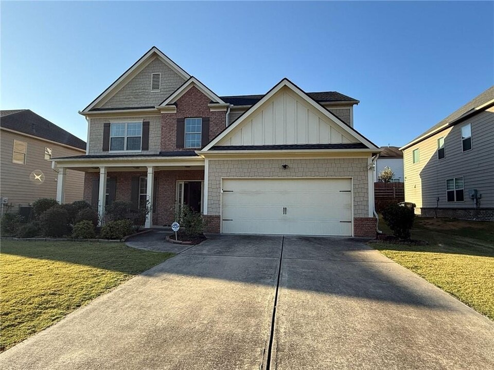 480 Meadow Hill Dr in Alpharetta, GA - Building Photo