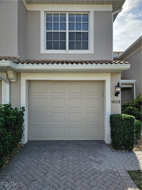 11004 Mill Creek Way in Ft. Myers, FL - Building Photo