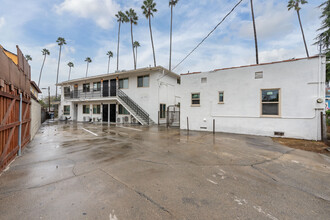 3160 Warwick Ave. in Los Angeles, CA - Building Photo - Building Photo