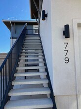 779 W Periwinkle Ln in Saint George, UT - Foto de edificio - Building Photo