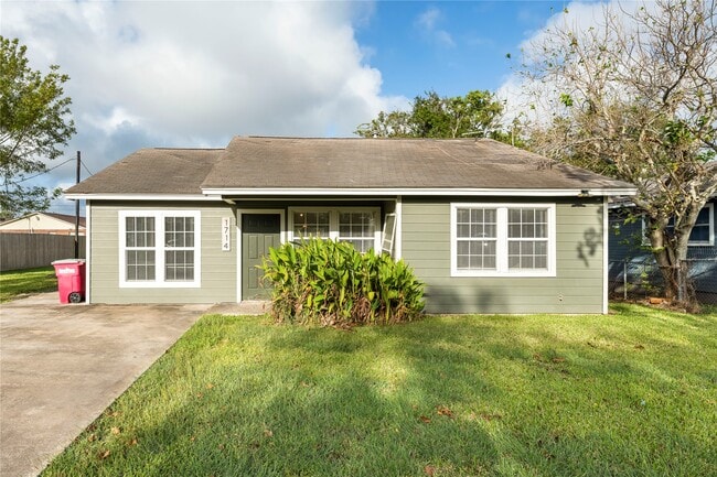 1714 N Avenue H in Freeport, TX - Building Photo - Building Photo