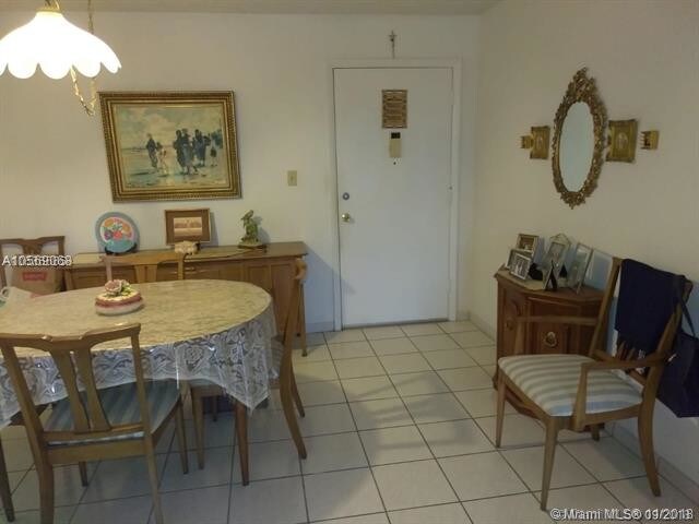 4670 W 13th Ln-Unit -305 in Hialeah, FL - Building Photo - Building Photo