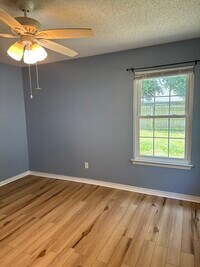 6579 Sinclair St photo'