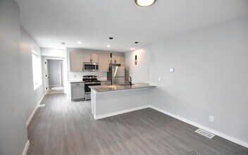1375-1381 N 5th St in Columbus, OH - Foto de edificio - Building Photo