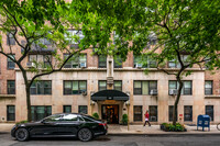 Southgate Apartments in New York, NY - Foto de edificio - Building Photo