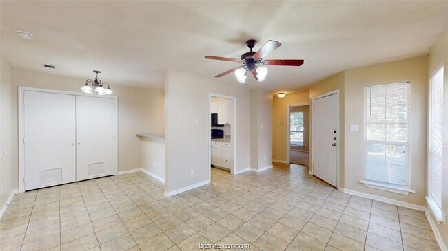 1141 Oney Hervey Dr in College Station, TX - Building Photo - Building Photo