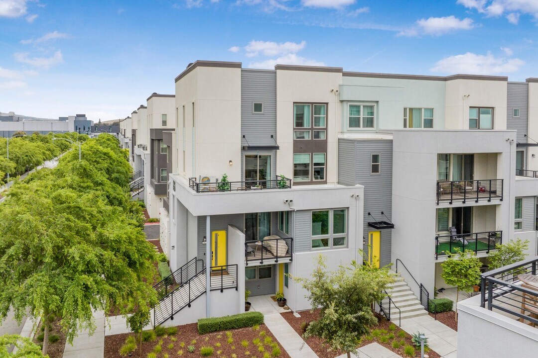6823 Vector Ct in San Jose, CA - Building Photo