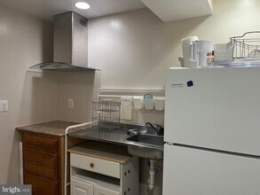 9325 Talisman Dr in Vienna, VA - Building Photo - Building Photo