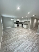 2624 S Fannin Ave in Denison, TX - Foto de edificio - Building Photo