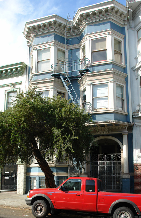 35 Belvedere St in San Francisco, CA - Building Photo