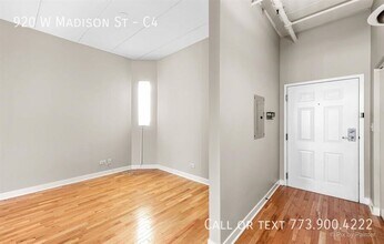 920 W Madison St in Chicago, IL - Building Photo - Building Photo