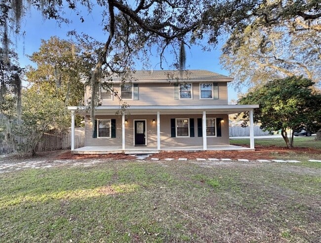 property at 720 Valparaiso Blvd