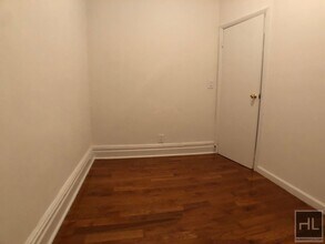 YORK AVENUE in New York, NY - Building Photo - Building Photo