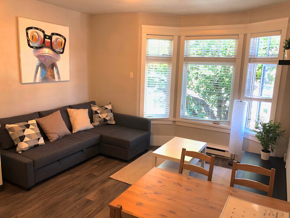 4097 Fraser St in Vancouver, BC - Building Photo