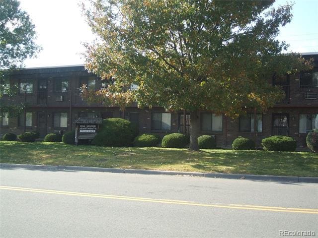 633 Oak St in Lakewood, CO - Building Photo - Building Photo