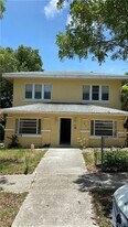 706 9th St in West Palm Beach, FL - Building Photo