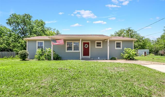 713 Wood St in Royse City, TX - Foto de edificio