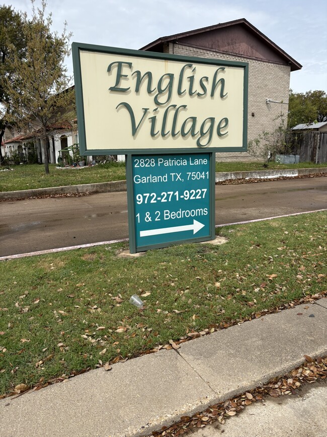 2828 Patricia Ln