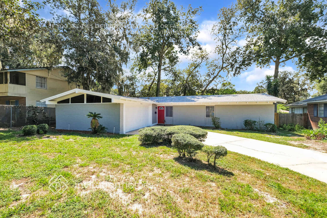 11758 Jocelyn Rd in Jacksonville, FL - Building Photo