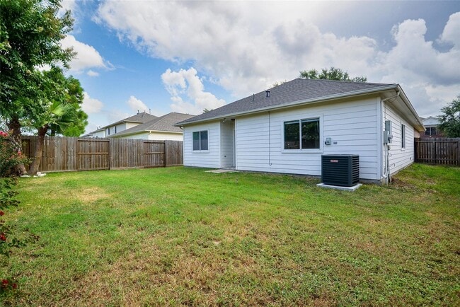 6627 Stonecross Creek Ln