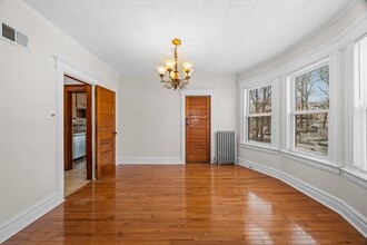 287 Hornblower Ave in Belleville, NJ - Foto de edificio - Building Photo