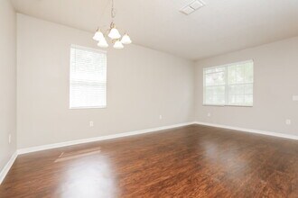 1919 Beardsley Dr in Apopka, FL - Building Photo - Building Photo
