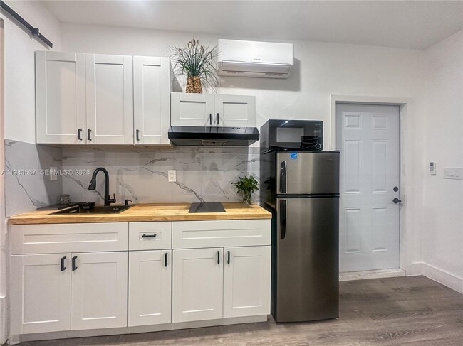 15400 SW 169th Ln in Miami, FL - Building Photo - Building Photo