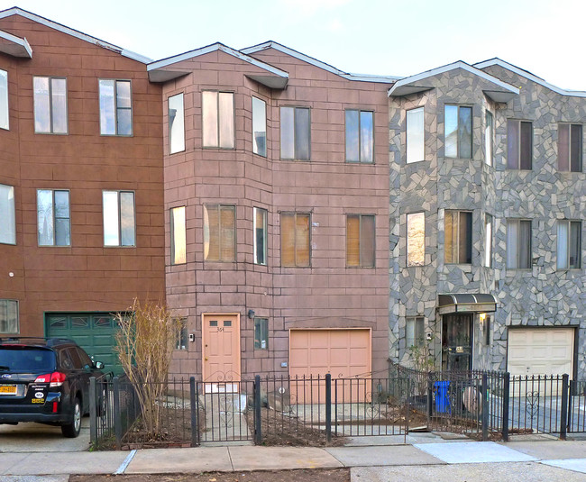 364 Butler St in Brooklyn, NY - Building Photo - Building Photo