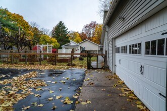 422 S Michigan Ave in Vicksburg, MI - Building Photo - Building Photo