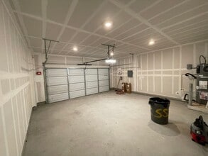 6156 Olive Pl in Rohnert Park, CA - Building Photo - Building Photo