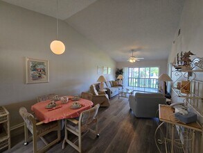 5759 Deer Run Dr in Fort Pierce, FL - Building Photo - Building Photo