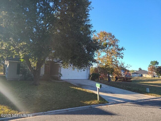 1820 Creekview Dr in Green Cove Springs, FL - Building Photo - Building Photo