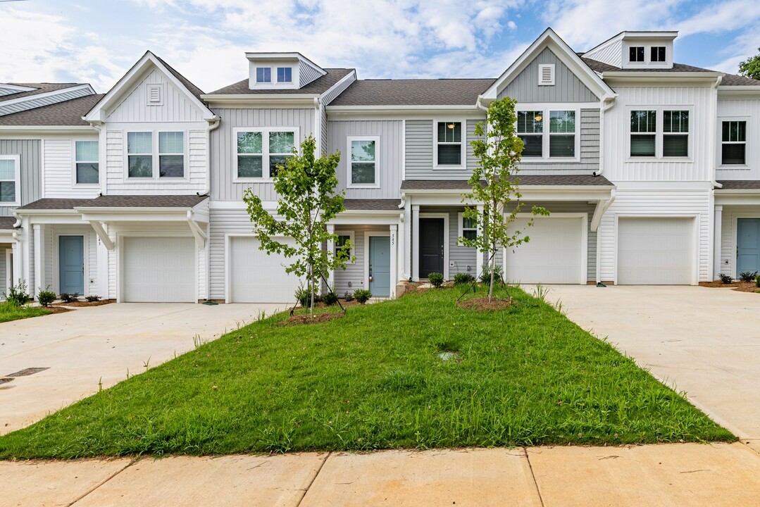 204 Grant St in Albemarle, NC - Building Photo